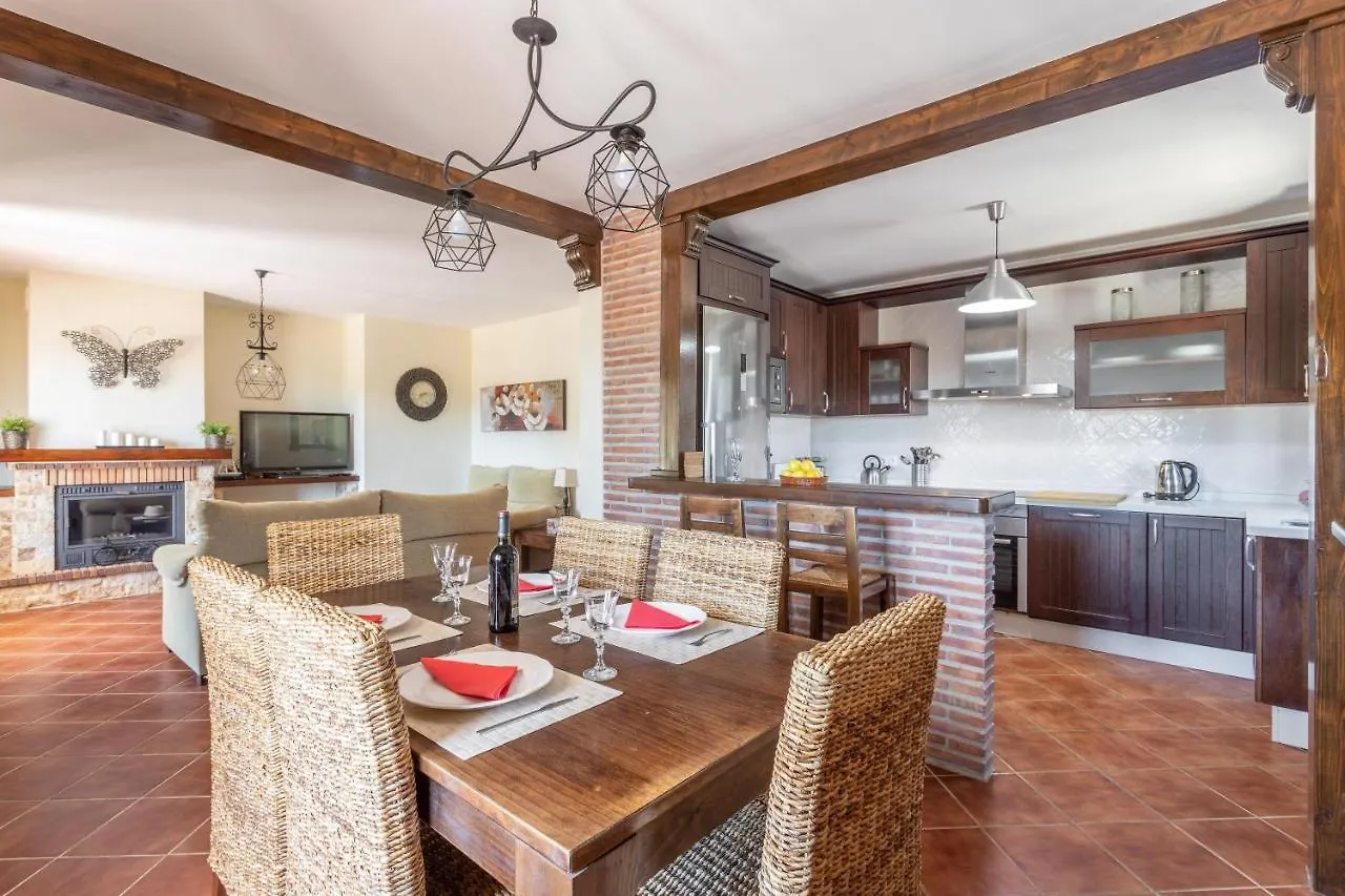 بيت للعطل Villa Natalia نيرخا