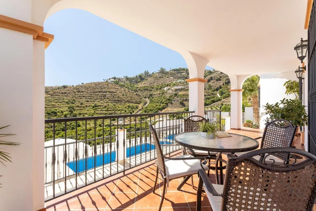 Villa Natalia نيرخا